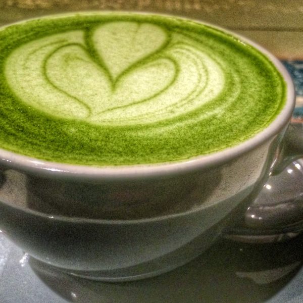 How to Easily Make a Matcha Espresso Latte Without an Espresso
